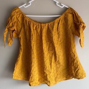 Large, Mustard, off-shoulder shirt